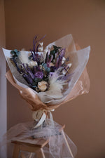 Load image into Gallery viewer, Our Magical Tales - Endless Lovers Bouquet
