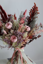 Load image into Gallery viewer, A/W Collection - Aine Premium Bouquet (Pink/Red/Romantic Tone)
