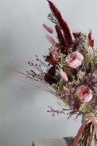 Aine Premium Bouquet (Pink/Red/Romantic Tone)