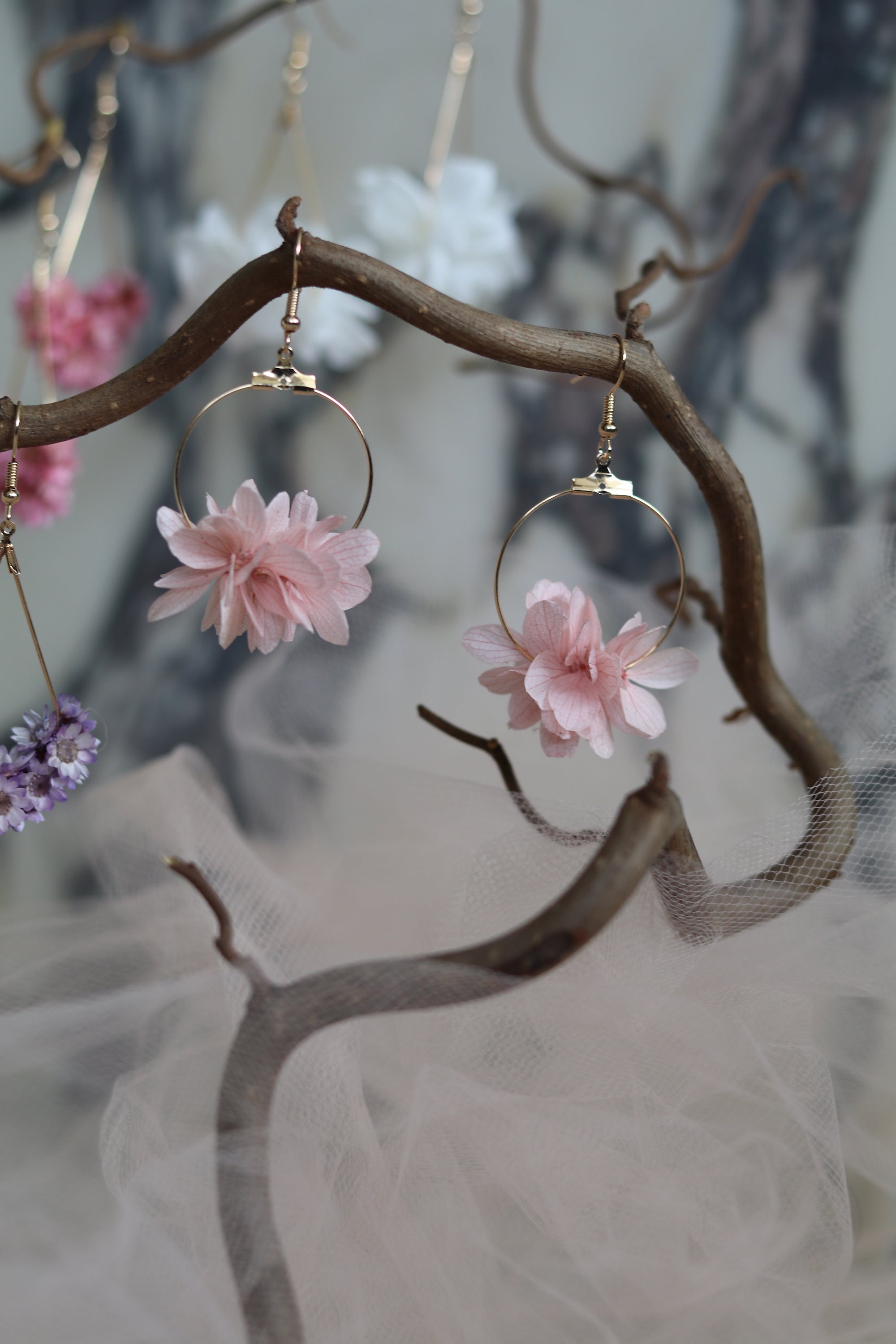 Everblooms Accessories - Rossi Preserved Hydrangea Earrings (Pink)