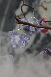 Everblooms Accessories - Enchanting Blooms Preserved Hydrangea Earrings (Lilac and White)