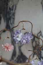 Load image into Gallery viewer, Everblooms Accessories - Enchanting Blooms Preserved Hydrangea Earrings (Lilac and White)
