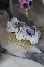 Load image into Gallery viewer, Everblooms Accessories - Classic Dried &amp; Preserved Flowers Hair Comb (Large)
