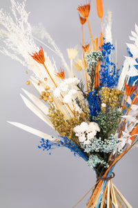 Everblooms - Birdie Bouquet (White/Blue/Orange Tone)