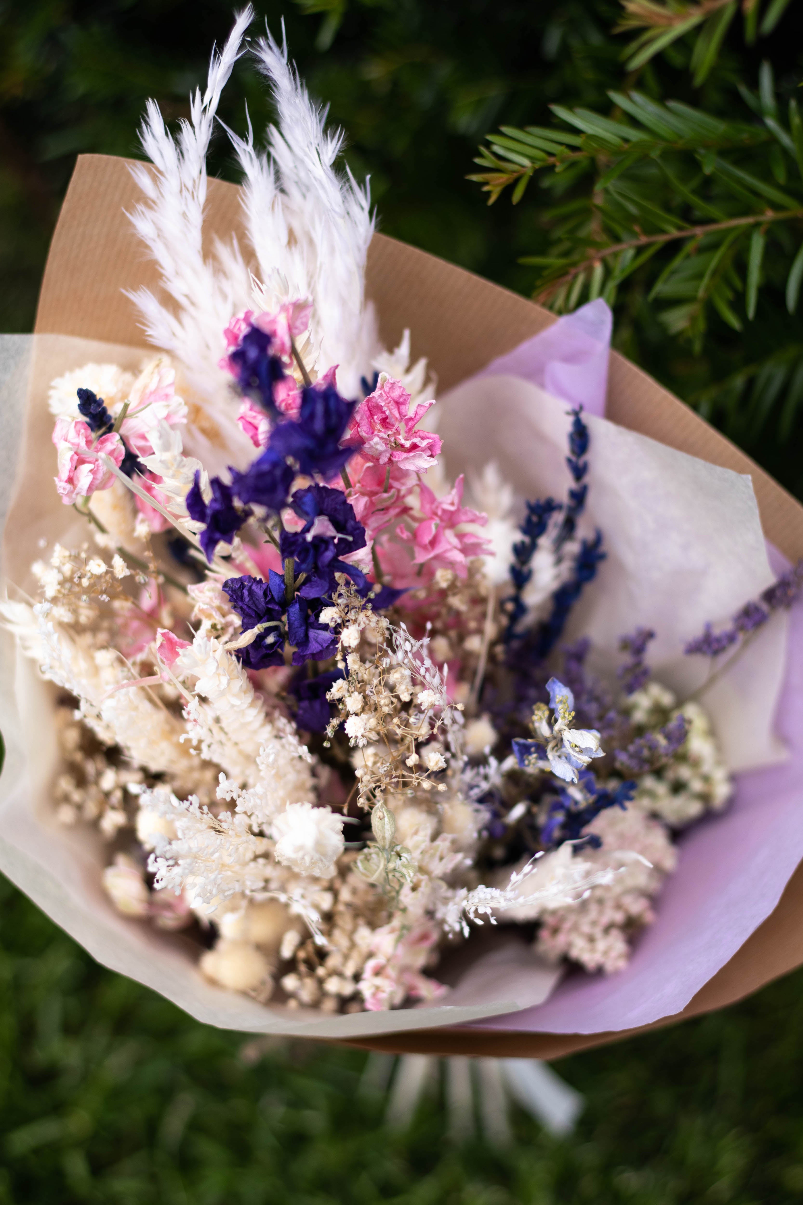 Everblooms - Mix'n'Match Bouquet & Candle Gift Box